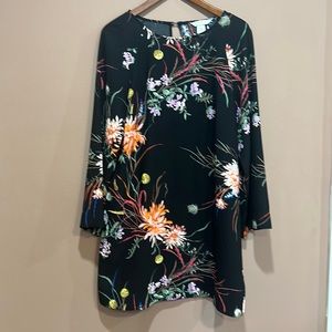 H&M Women's Dress Black with Flowers .Size Medium.